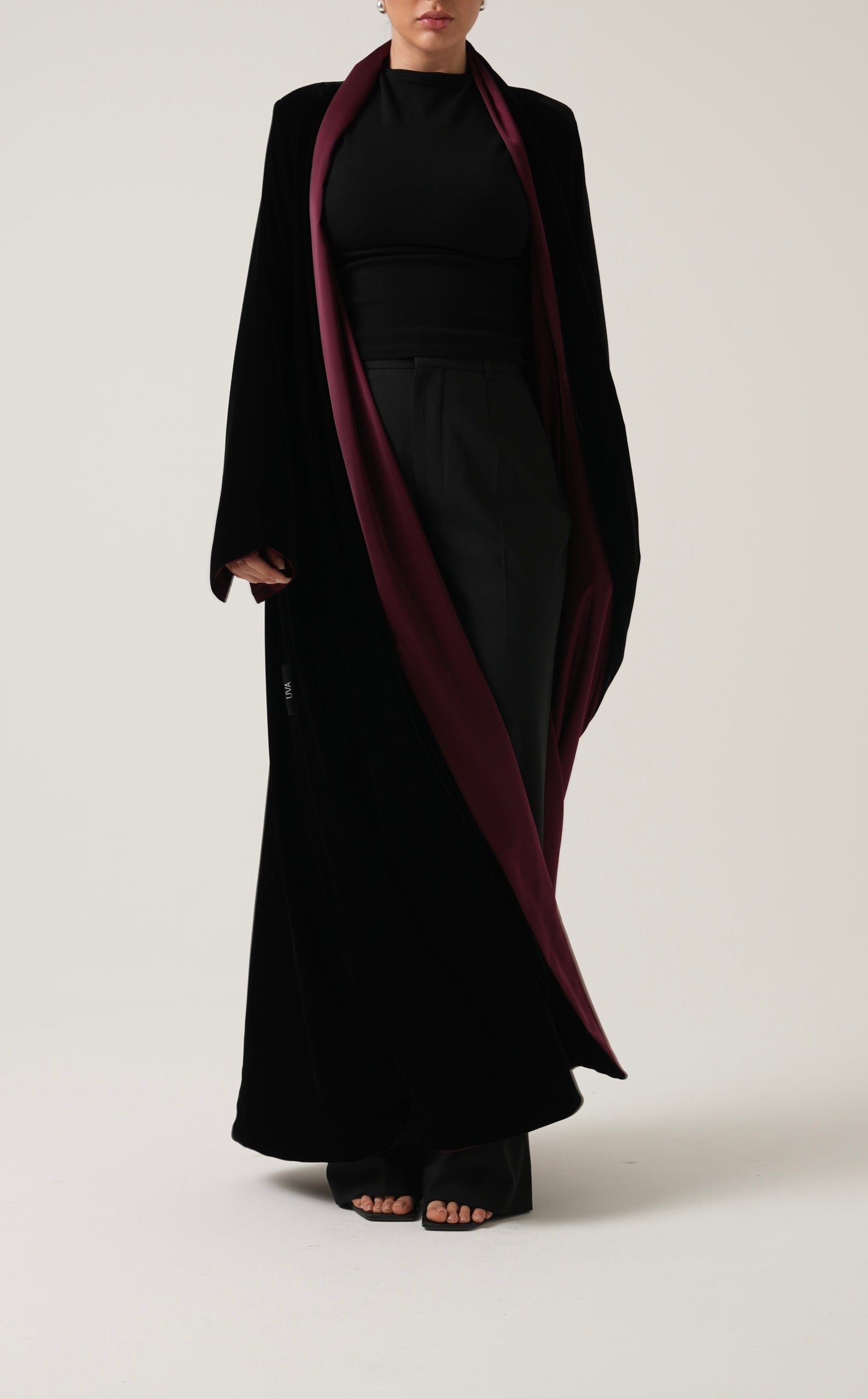 Black velvet abaya with burgundy inner lining