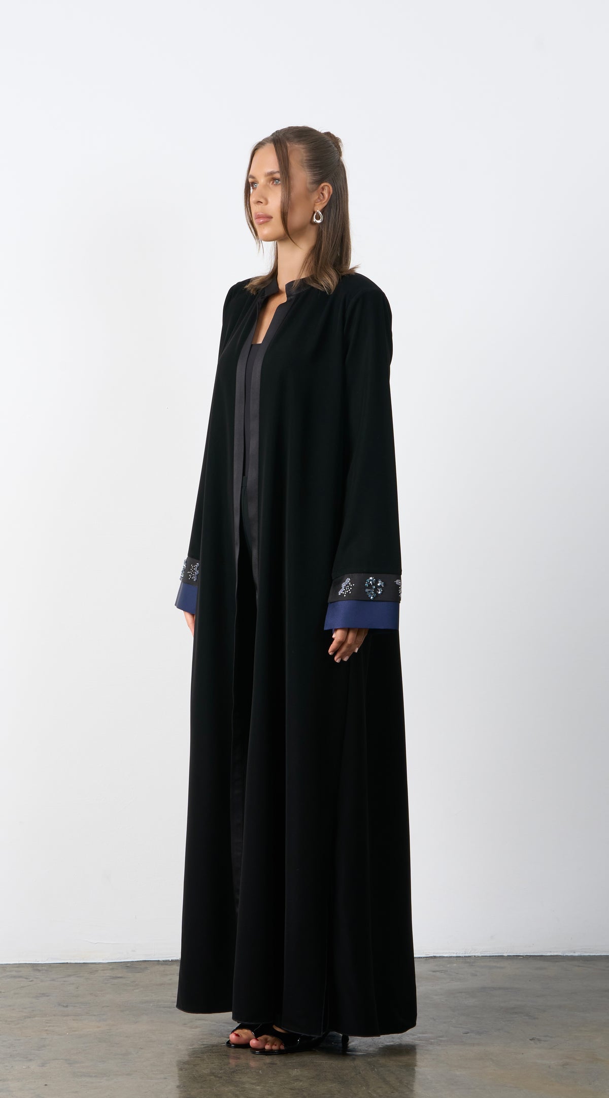 Embroidered Cuff Abaya