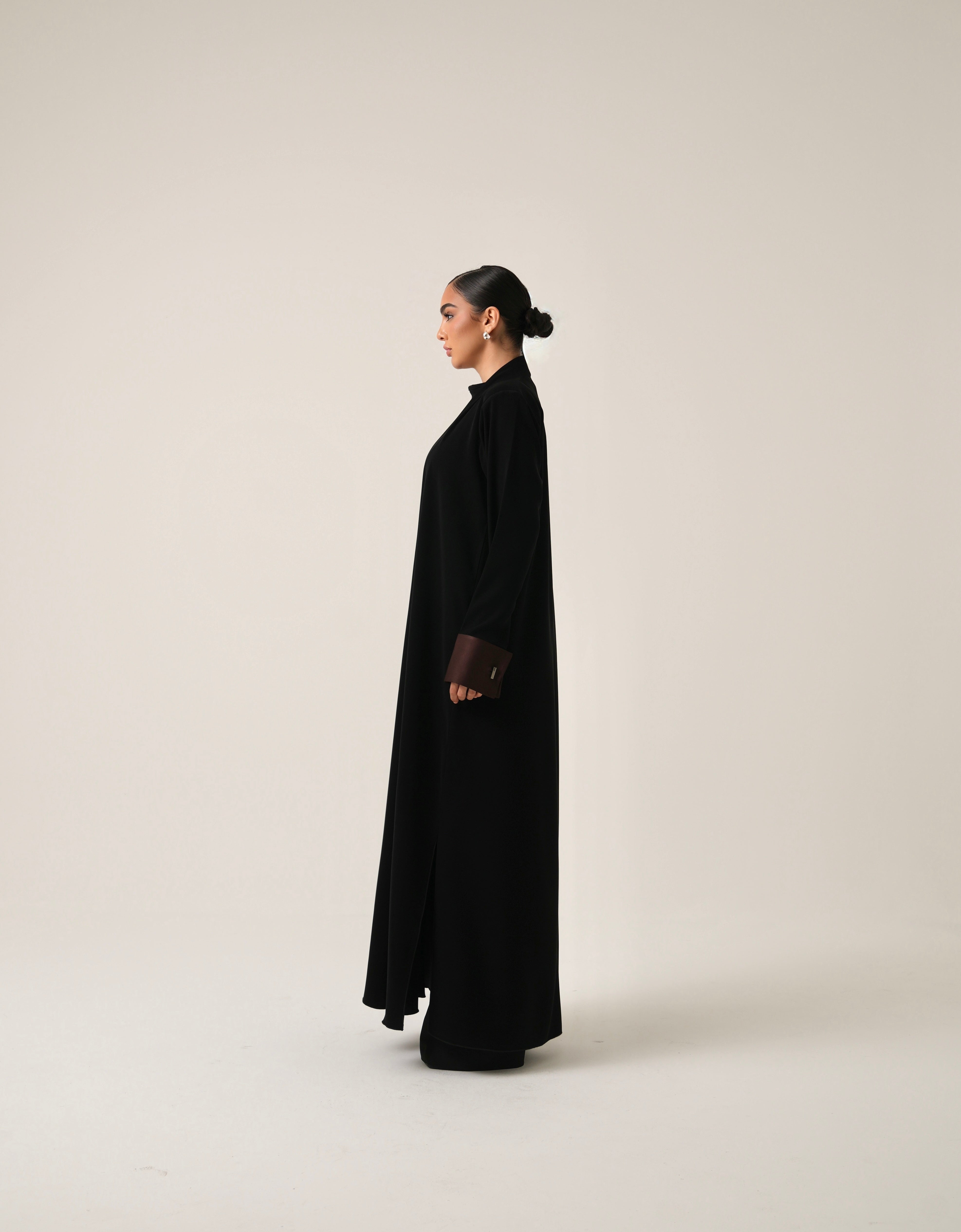 Black & Brown Cufflink Abaya